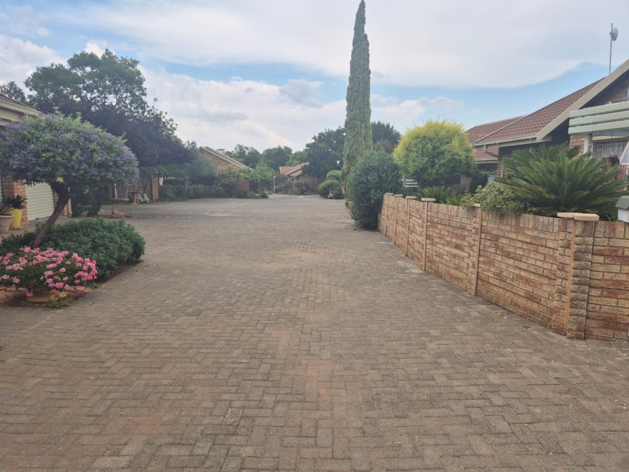 3 Bedroom Property for Sale in Uitsig Free State